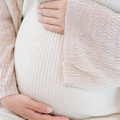 沃什现在📬要做的🎗，则是反过来用技🥂🥣术性降价去对冲✨货币扩张🐻正规代孕